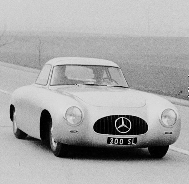 Mercedes-Benz 300 SL (W 194), Chassisnummer 1, 1952. Pressevorstellung am 12.3.1952 auf der Autobahn Stuttgart-Heilbronn.